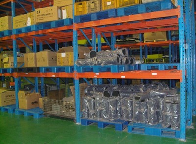 专业推荐 武汉永固安中型货架批发及防静电货架解决方案